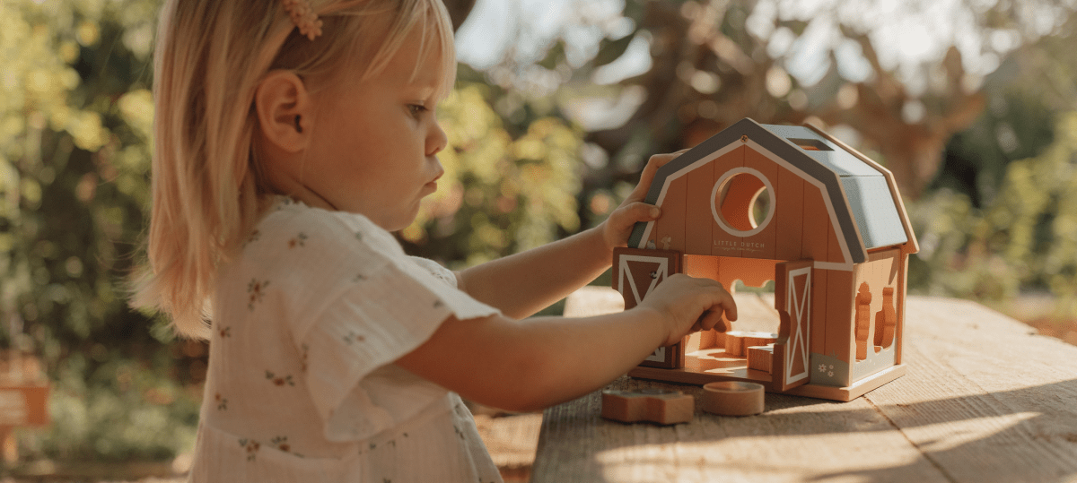 Dit is waarom ouders steeds vaker kiezen voor houten speelgoed - Babywinkel