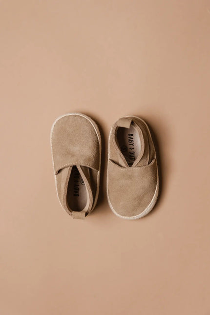 Baby Dutch Baby Schoentjes Lou Sand Suede koop je bij Babywinkel