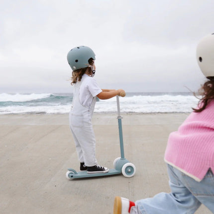 Banwood Eco Kinderhelm Teal koop je bij Babywinkel