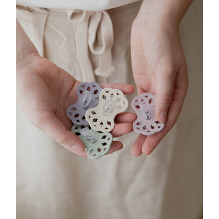 BIBS Speen Maat 2 Silicone Anatomical Fossil Grey/Mauve 2st - BIBS - Babywinkel - 5713795243969
