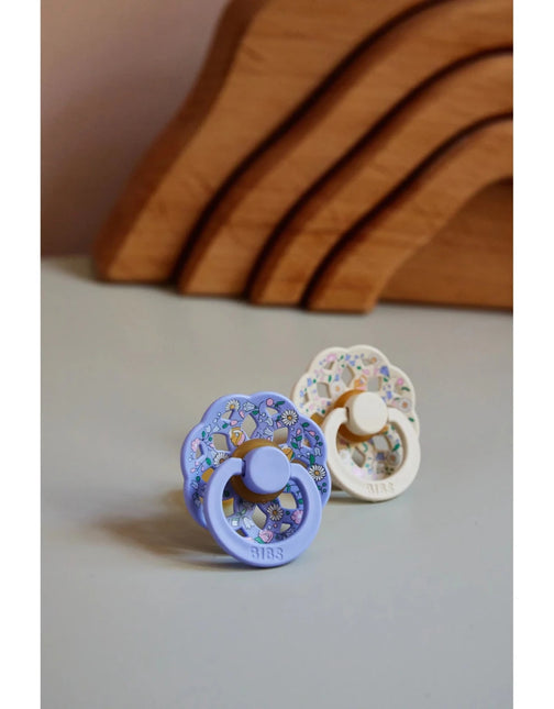 BIBS Spenen Maat 2 x Liberty Pacifier Boheme Chloe Meadow Ivory Mix 2st koop je bij Babywinkel