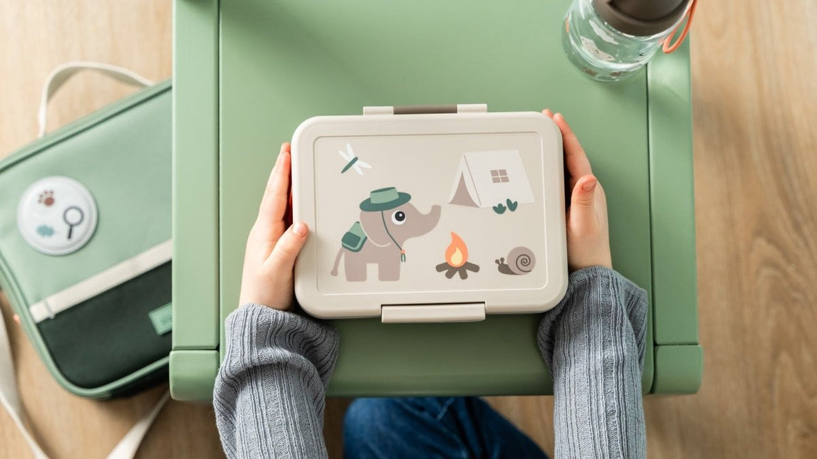 Done By Deer Lunchbox Tiny Trails Sand koop je bij Babywinkel