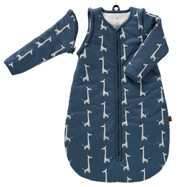 Fresk Slaapzak Baby Interlock Met Lichte Voering Giraf Indigo Blue 60cm koop je bij Babywinkel