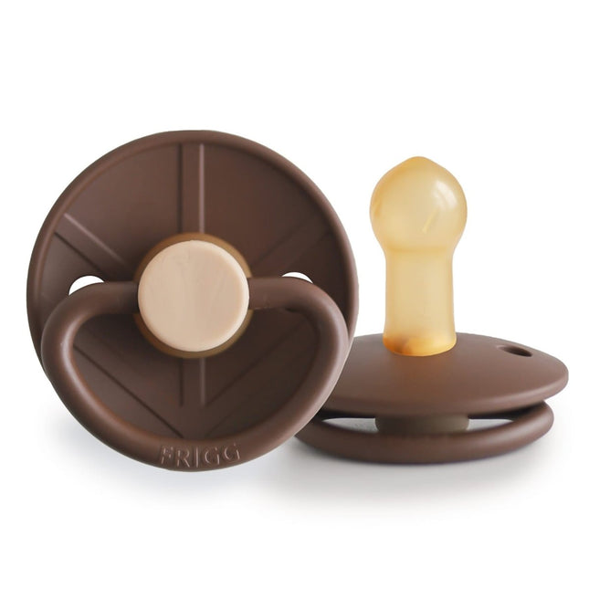 Frigg Speen Maat 2 Little Viking Bjorn Cocoa Latex - Frigg - Babywinkel - 5715239025490