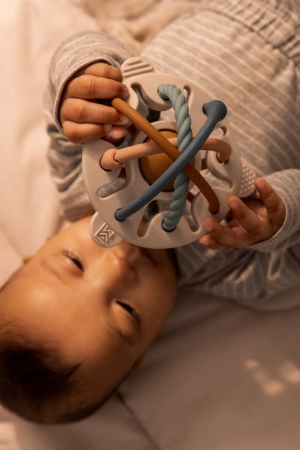 Hakim Silicone Mix Rattle Sandy multi mix - Babywinkel - 5715493491857