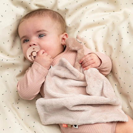 Knuffeldoekje Raffi Powder koop je bij Babywinkel