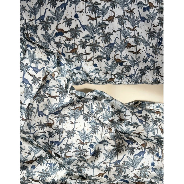 Konges Slojd Dekbedovertrek Wieg Baby Dino Blue koop je bij Babywinkel