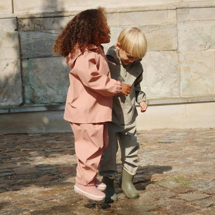 Konges Slojd Regenset Plainy Cameo Brown koop je bij Babywinkel