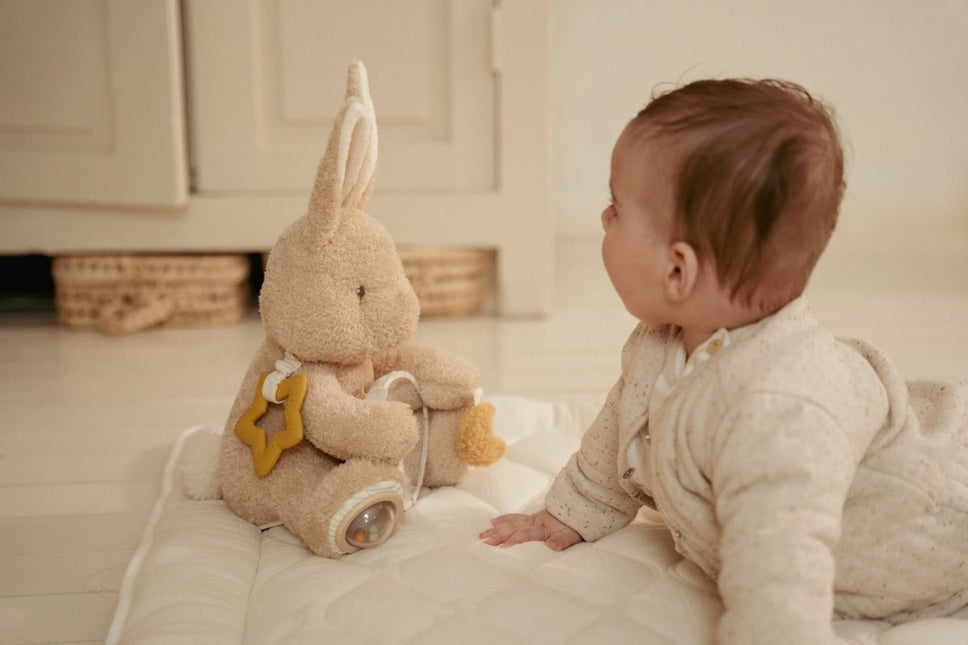 Little Dutch Activiteiten Knuffel Newborn Baby Bunny koop je bij Babywinkel
