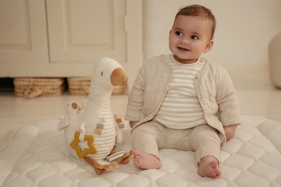 Little Dutch Activiteiten Knuffel Newborn Little Goose koop je bij Babywinkel
