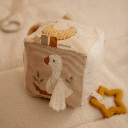 Little Dutch Activiteitenkubus Newborn koop je bij Babywinkel