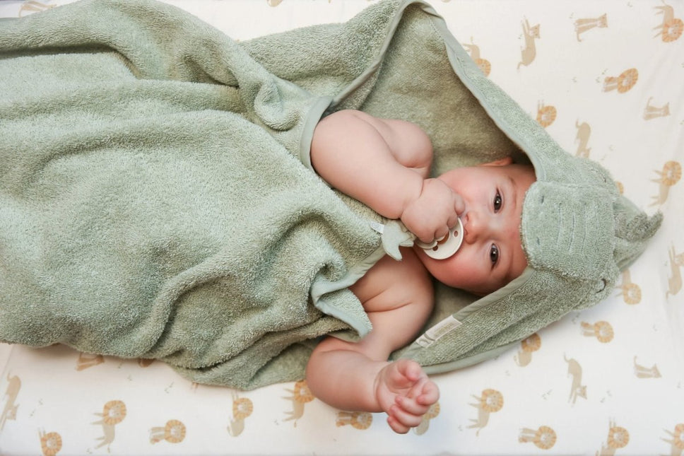 Little Dutch Badcape Baby Krokodil koop je bij Babywinkel