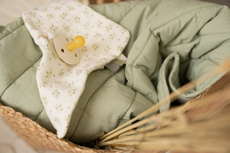 Little Dutch Bedsprei Ledikant Blueberry Leaves Sage - Little Dutch - Babywinkel - 8720986879712