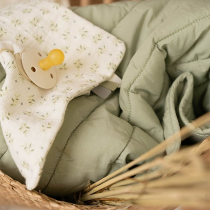 Little Dutch Bedsprei Wieg Blueberry Leaves Sage - Little Dutch - Babywinkel - 8720986879729