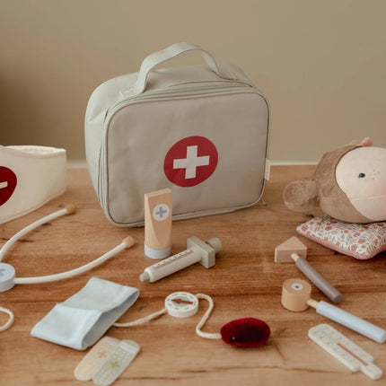 Little Dutch Doktersset koop je bij Babywinkel