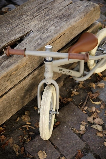 Little Dutch Loopfiets Olive Mat - Little Dutch - Babywinkel - 8713291780026