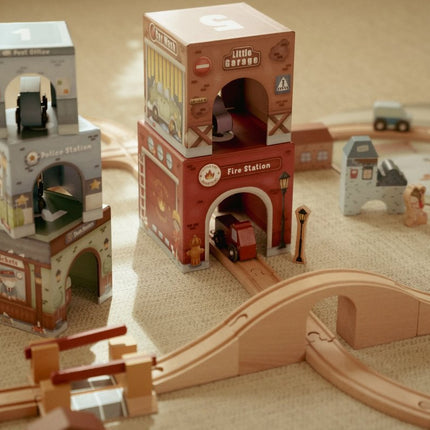 Little Dutch Stapeltoren Incl. 6 Auto's koop je bij Babywinkel