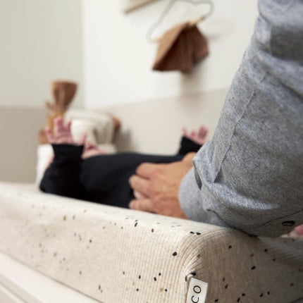 Meyco Aankleedkussenhoes Rib Mini Spot Sand Melange 50X70cm - Meyco - Babywinkel - 4054703224016