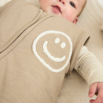 Meyco Baby Slub Met Smile Applicatie Baby Slaapzak Met Afritsbare Mouwen Taupe/Offwhite - Meyco - Babywinkel - 4054703841633