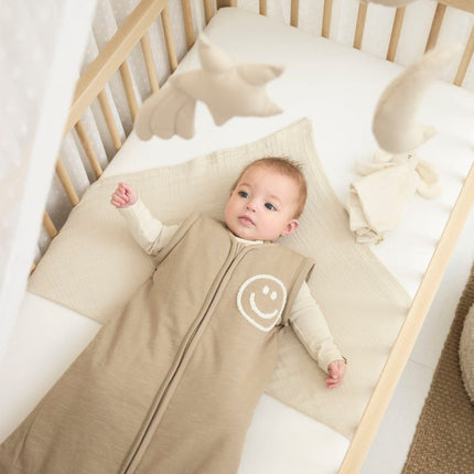Meyco Baby Slub Met Smile Applicatie Baby Slaapzak Met Afritsbare Mouwen Taupe/Offwhite - Meyco - Babywinkel - 4054703841633