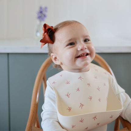 Mushie Slabbetje Bows Silicone