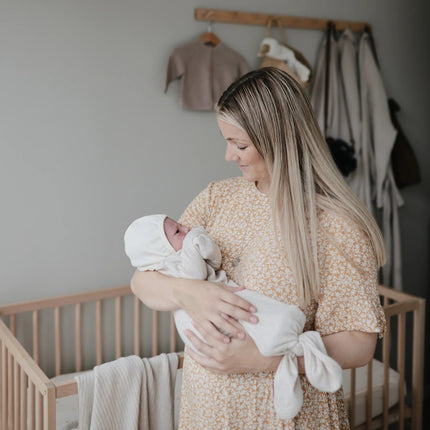 Mushie Babymutsje Bonnet Ivory - Mushie - Babywinkel - 810052465180