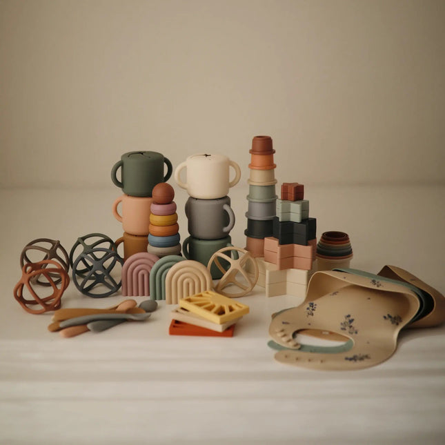 Mushie Bijtring Bal Woodchuck koop je bij Babywinkel