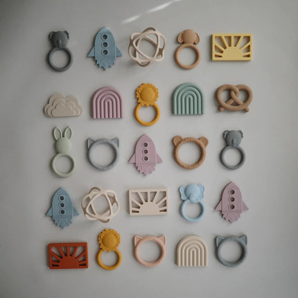 Mushie Bijtring Konijn Sage - Mushie - Babywinkel - 810052464688