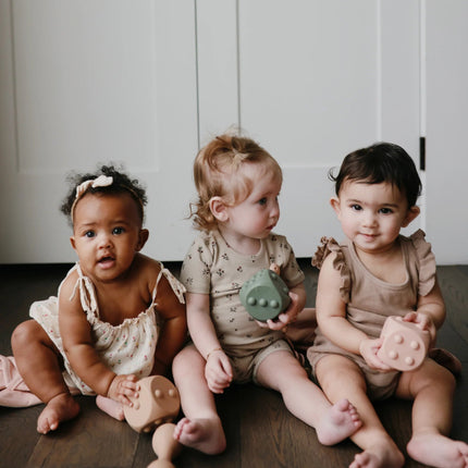 Mushie Educatief Speelgoed Dobbelstenen Cambridge Blue/ Shitting Sands 2st - Mushie - Babywinkel - 810052467382