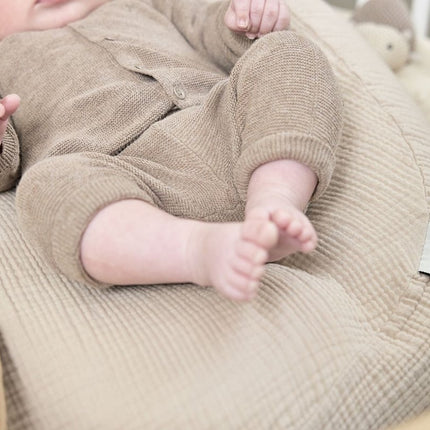 Relaxhoes voor voedingskussen pre - washed hydrofiel Uni - sand - Babywinkel - 4054703903300