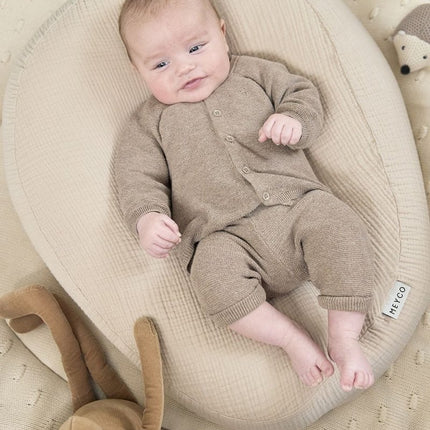 Relaxhoes voor voedingskussen pre - washed hydrofiel Uni - sand - Babywinkel - 4054703903300