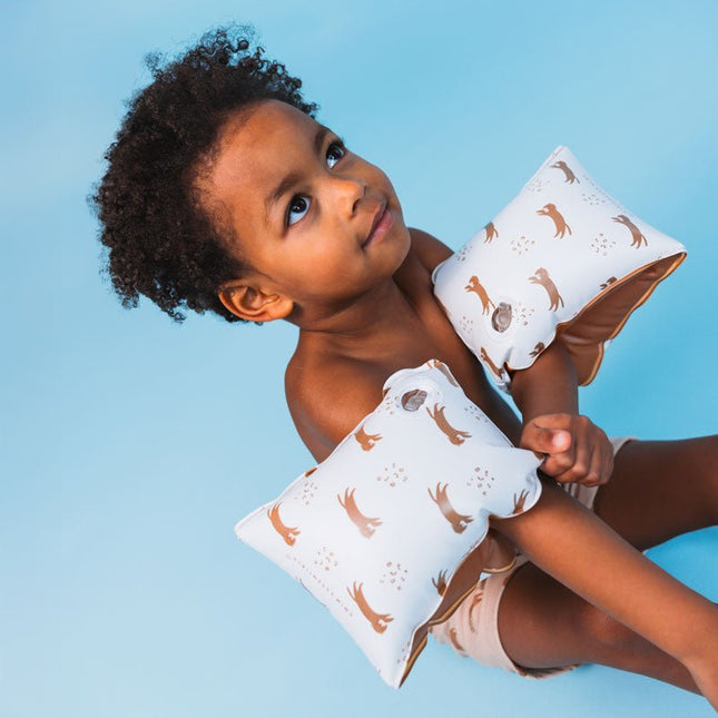 Swim Essentials Roamer Brown Zwembandjes koop je bij Babywinkel