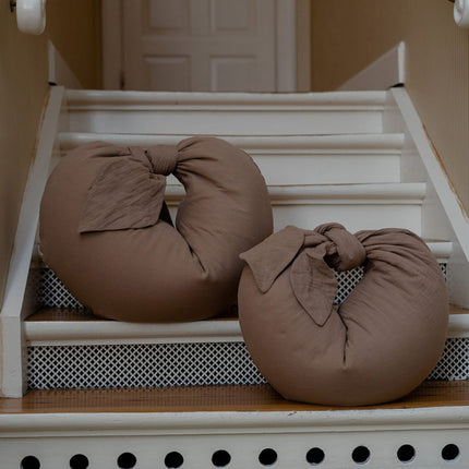 That's Mine Voedingskussen Brown koop je bij Babywinkel