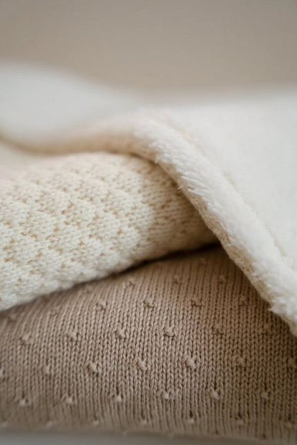 Little Dutch Wiegdeken Pure Soft Beige Gebreid/Fleece koop je bij Babywinkel